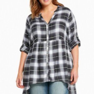 Torrid high low button down shirt